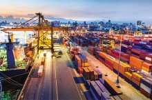 Trao đổi thương mại 4 tháng đầu năm: Nhiều gam màu sáng