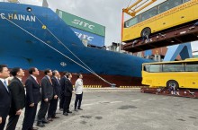Thaco exports Vietnamese branded buses to Philippines