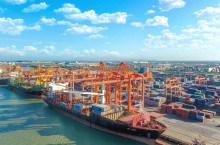 PHÁT HÀNH BỘ ẤN PHẨM 10 CẨM NANG NGÀNH HÀNG HỖ TRỢ DOANH NGHIỆP XUẤT KHẨU SANG THỊ TRƯỜNG EU